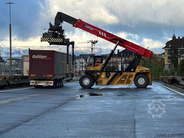 Slagač sa punim dohvatom spremnika Sany SRSC45G5-P - PIGGYBACK SPREADER