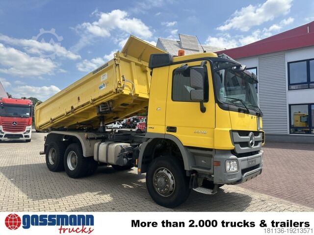 Basculantă Mercedes-Benz Actros 3348 AK 6x6, Bordmatik links