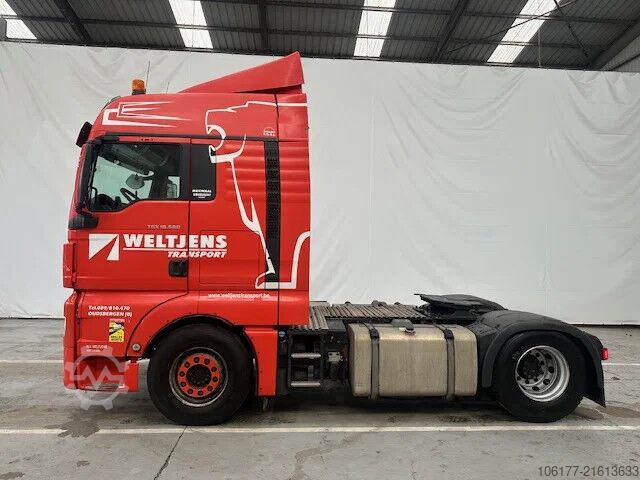 স্ট্যান্ডার্ড SZM MAN TGX 18.500 XLX ELEGANCE EDITION/4 PIECES - STUKS