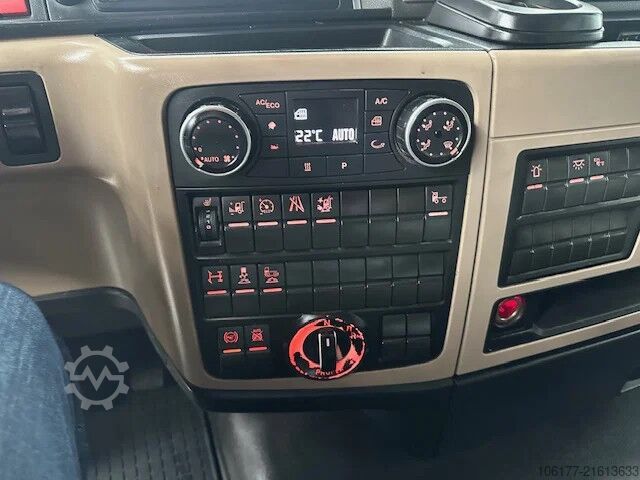 স্ট্যান্ডার্ড SZM MAN TGX 18.500 XLX ELEGANCE EDITION/4 PIECES - STUKS