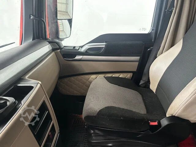 স্ট্যান্ডার্ড SZM MAN TGX 18.500 XLX ELEGANCE EDITION/4 PIECES - STUKS