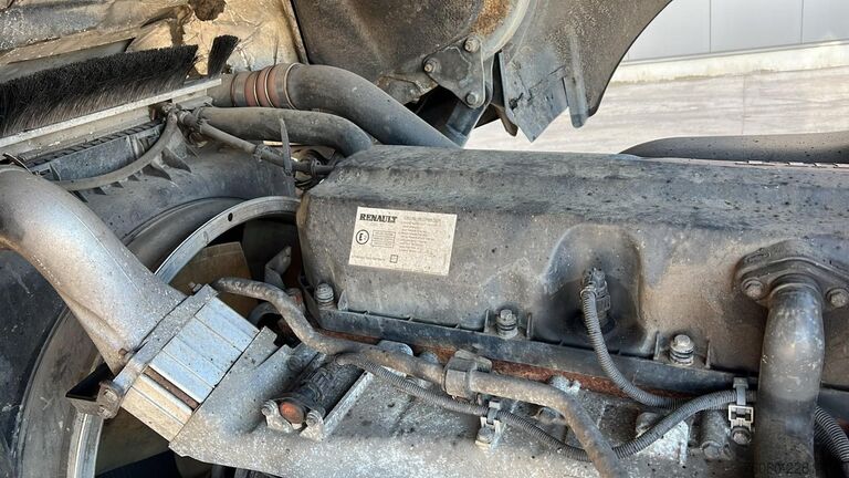 Шасси с кабиной Renault Kerax 450 DXI (BOITE MANUELLE / LAMES / BIG AXL...