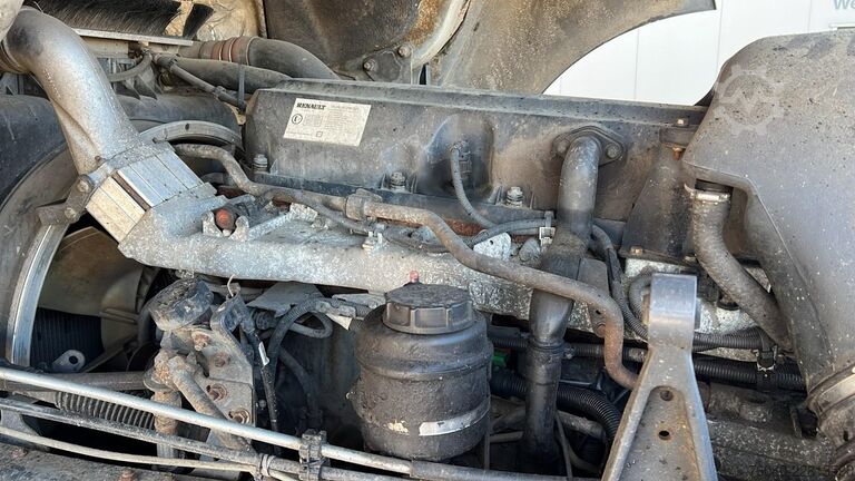 Шасси с кабиной Renault Kerax 450 DXI (BOITE MANUELLE / LAMES / BIG AXL...