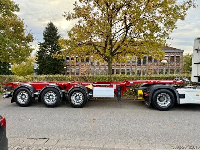 BDF system Van Hool Container Chassis  20´2x 20 `30`40`45 / 3x Achsen