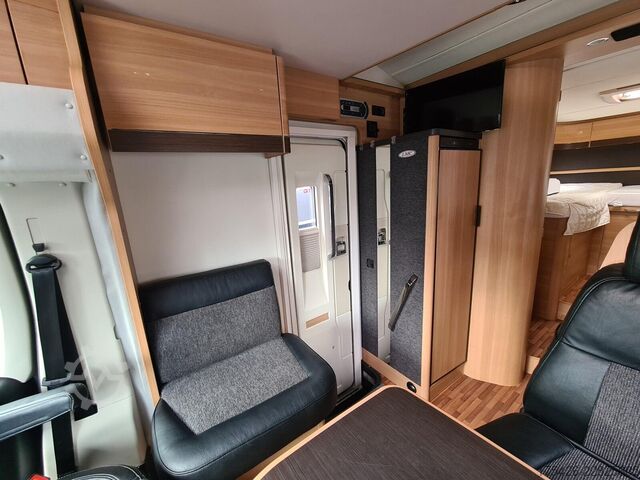 Halvintegreret autocamper LMC Breezer H 737 G *Assistenz-Paket*