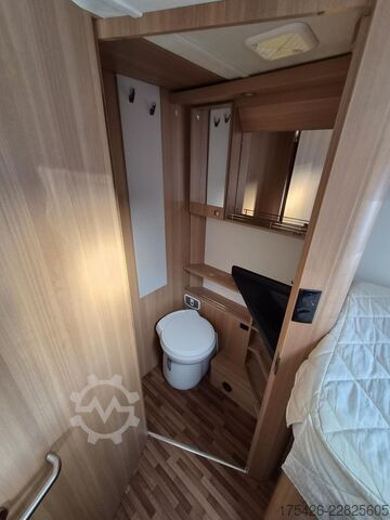 Halvintegreret autocamper LMC Breezer H 737 G *Assistenz-Paket*