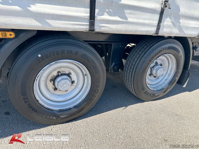 Trailer terbuka dengan terpal  Logemann Tandem Durchlade-optimal f. Fahrschule