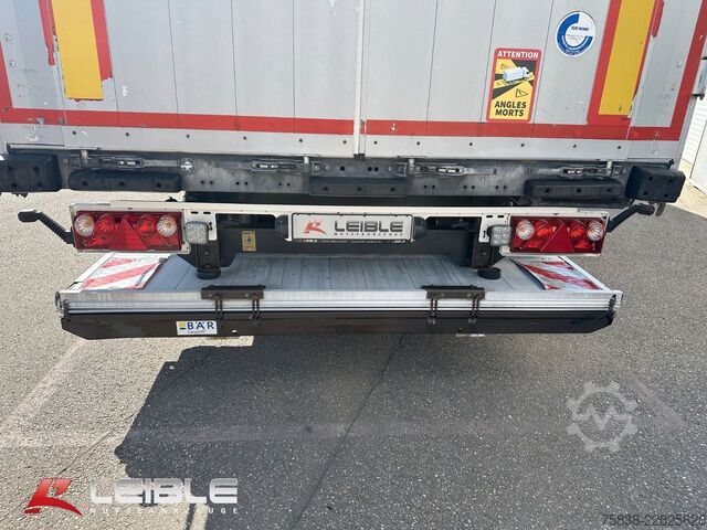Trailer semi terbuka dengan terpal SCHMITZ CARGOBULL SCS Tautliner mit LBW / Ladebordwand Bär 2t