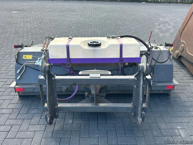 ładowarka Terex TL 160 +HOOGKIEPBAK+HYDRAULISCHE+VEEGBORSTEL