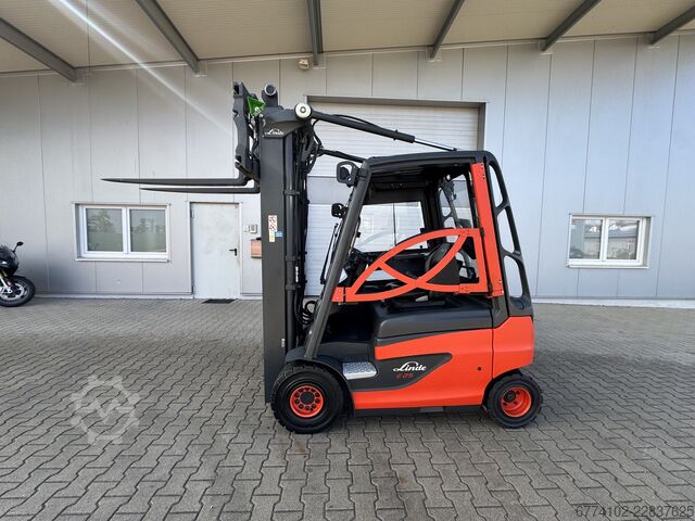 Elektrisk – 4 hjul Linde E25 + Ladegerät NEU 80100--EK