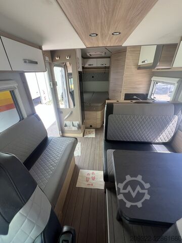 Autorulotă Fiat Ducato Weinsberg Carasuite 2024 | Cambio automatico | 5 posti letto