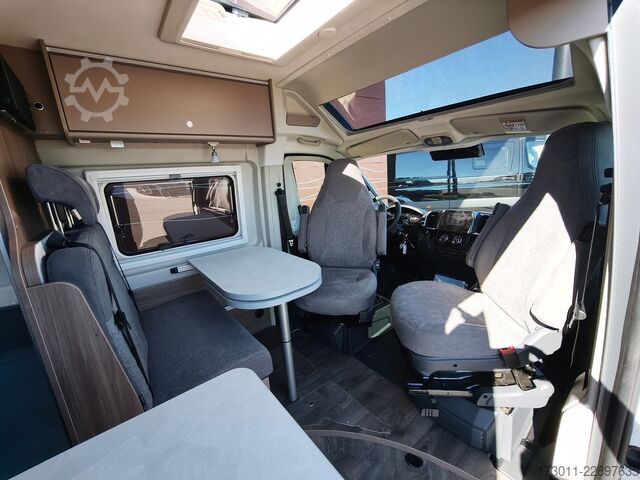 Автодім CARADO CV640 Pro+ Automat  140PS Markise ACC