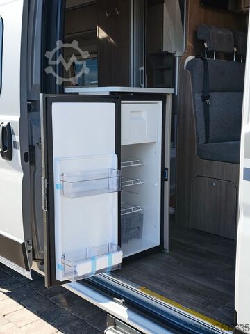 Автодім CARADO CV640 Pro+ Automat  140PS Markise ACC