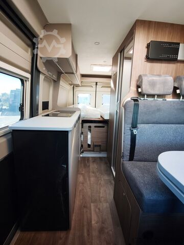 Автодім CARADO CV640 Pro+ Automat  140PS Markise ACC