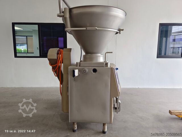 Meat processing machine Handtmann VF 100