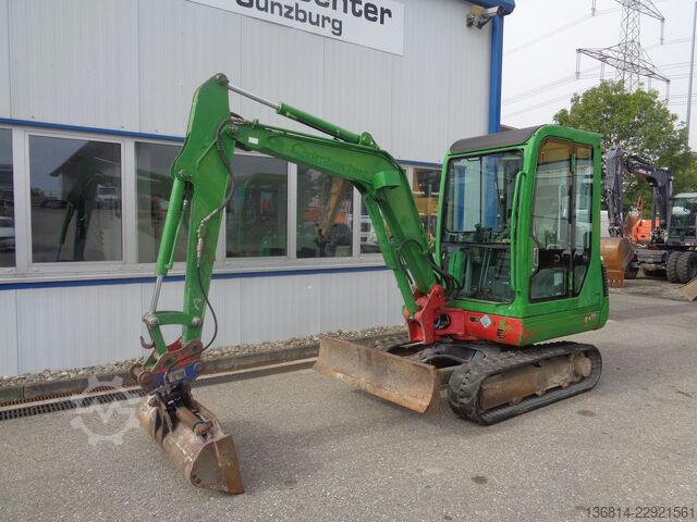 Mini excavator TAKEUCHI TB125
