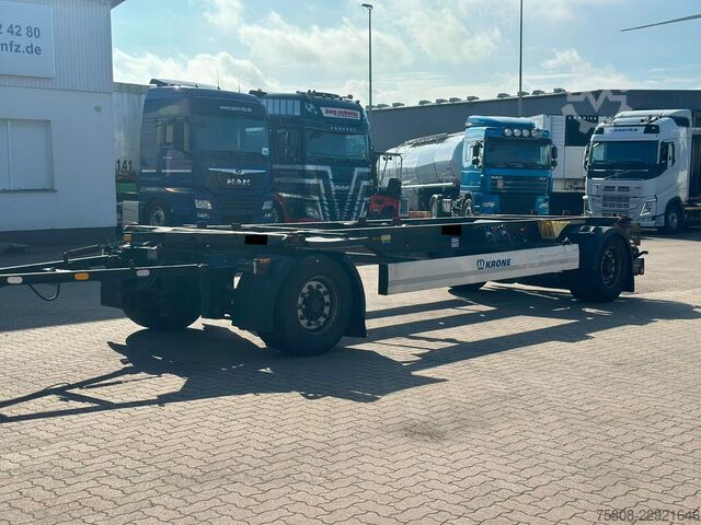 Remolque con chasis intercambiable KRONE AZ 18E Lafette Bereifung 445/45 19,5 TÜV 09/2027