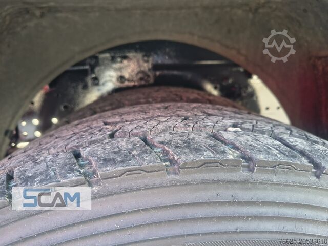 Kamion mbuluar me prelatë Iveco IVECO Eurocargo 120E25 | Centinato E5