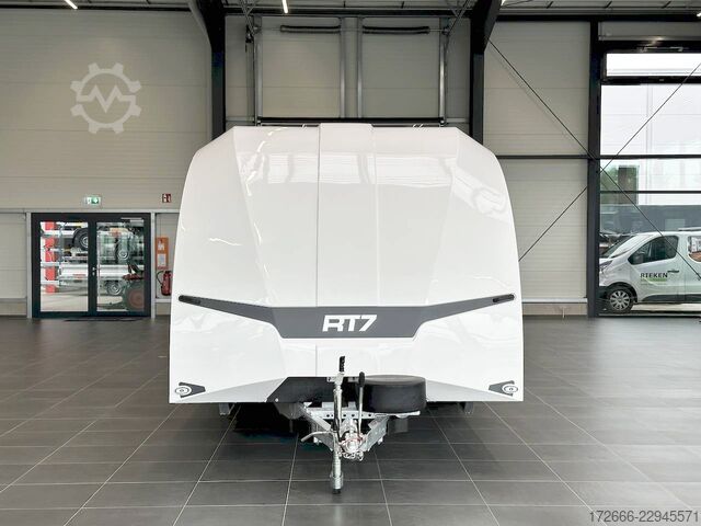 Autotransporter Brian James Trailers RACE TRANSPORTER 7 | 397-6023-35-3-10-W | TRIDEM | ZUSATZRAMPEN 600X235X199CM 3500KG GESCHLOSSENER AUTOTRAILER | WEISS
