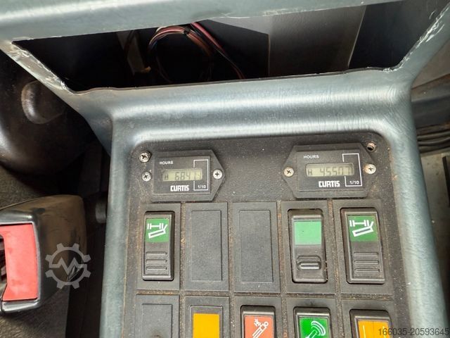 Muut MULTICAR M30Fumo Carrier H KWS/4x4/Klima/Winterdienst