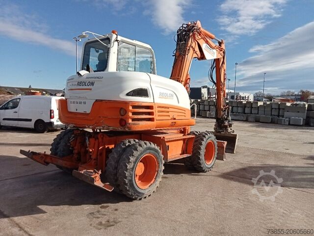 Τροχοφόρος εκσκαφέας Takeuchi TB 295 W with Rototilt and 3 excavator buckets