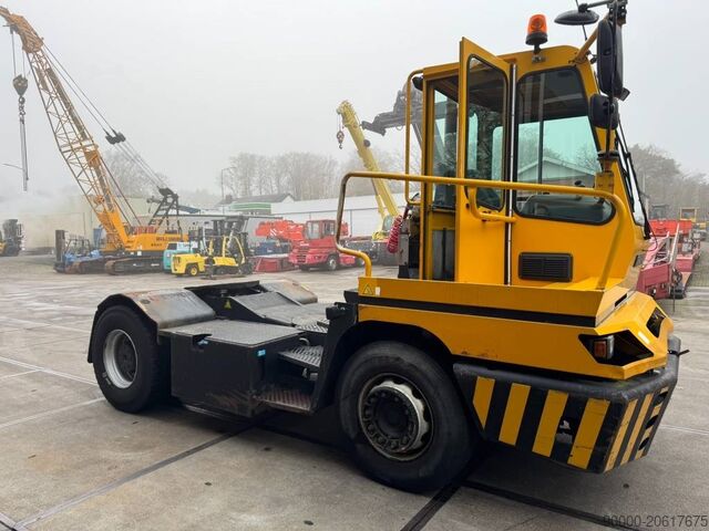 Trattore terminale Terberg YT 222