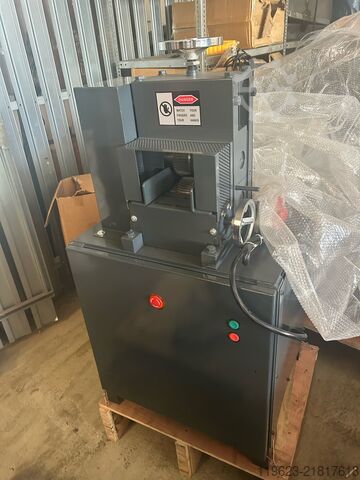 Cable stripping machine GRS Feinwerkmechanik Kabelabisoliermaschine GRS 11