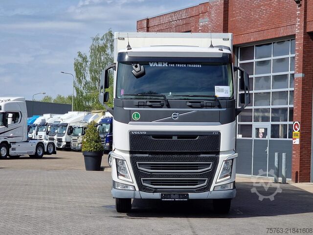 Kofer Volvo FH 13.420 6x2 - Box - Loadlift - Manual gearbox...