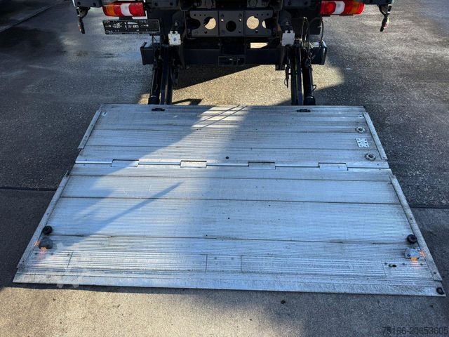 Camión de plataforma MERCEDES-BENZ ACTROS 1827 L Pritsche 7,3 m LBW 2 T*SCHIEBE