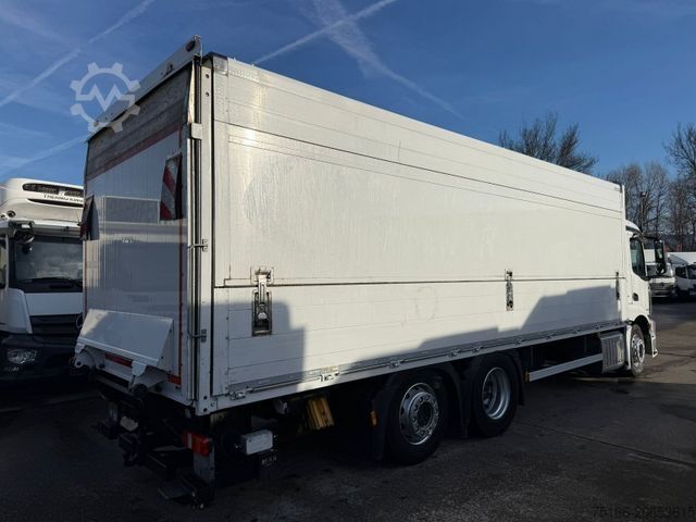 Nápojové vozidlo MERCEDES-BENZ ANTOS 2540 L Getränkekoffer 7,40 m LBW 2 T*LENK