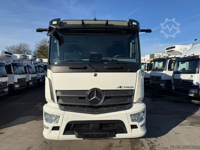 Skriňové nákladné vozidlo MERCEDES-BENZ ACTROS 1830 L Koffer 7 m LBW 2 T*LASI VDI*73 tkm