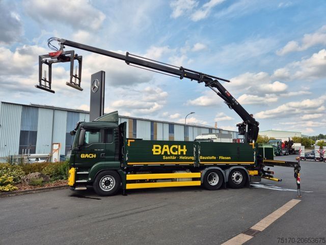 Камион со платформа MAN TGS 26.420 6x2-4 LL Hiab 177K PRO 2 Stück