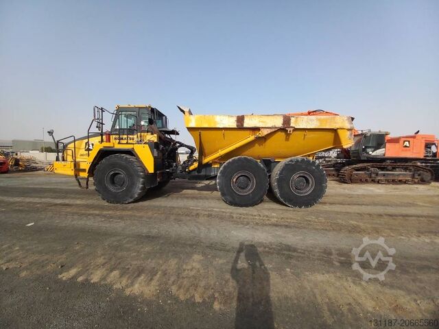 自卸卡车 Komatsu HM400-3R (4 pcs available in Abu Dhabi)