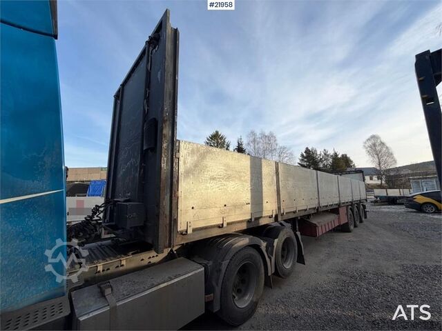Platform römorku Tyllis L3 3-axle flatbed semi-trailer with side boards Re