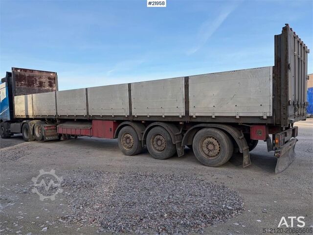 Platform römorku Tyllis L3 3-axle flatbed semi-trailer with side boards Re