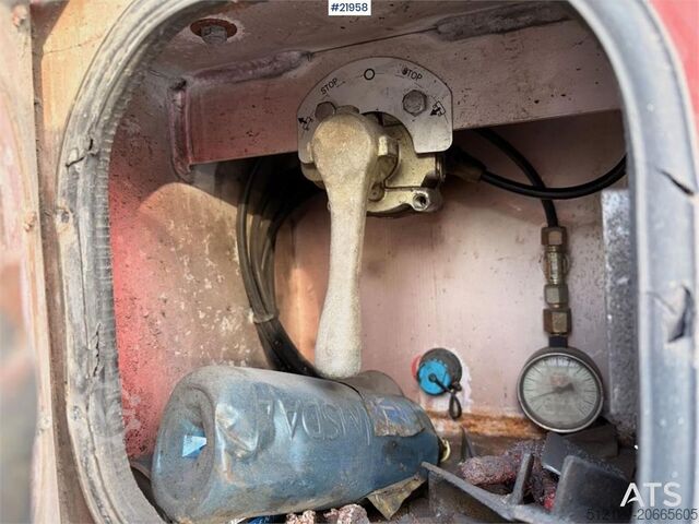 Platform römorku Tyllis L3 3-axle flatbed semi-trailer with side boards Re