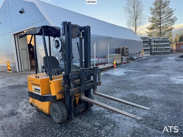 Mesin konstruksi Jungheinrich EFG D1.0 Electric Forklift w/ Charger