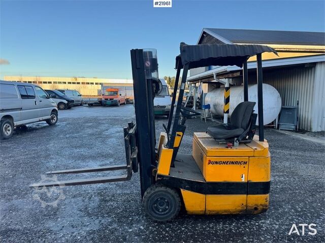 Mesin konstruksi Jungheinrich EFG D1.0 Electric Forklift w/ Charger