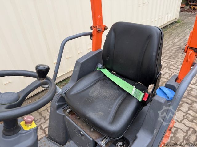 単一ドラムローラー HAMM HD8VV / 2016 BJ / 760 H / 1.580 KG