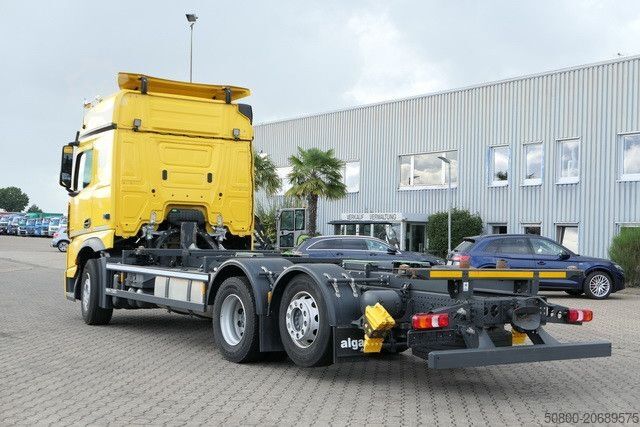 Camión con caja móvil MERCEDES-BENZ 2546 L 6x2, MP4, 2x Schlafliege, Bullfänger, AC