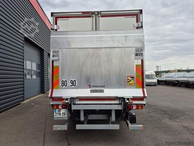  Mercedes-Benz Atego