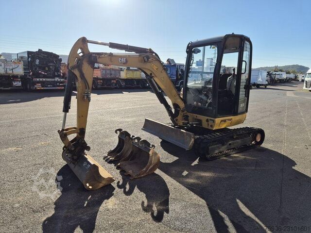  Caterpillar 302.7D