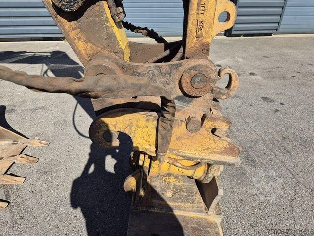  Caterpillar 308E2