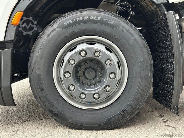  Iveco S-WAY