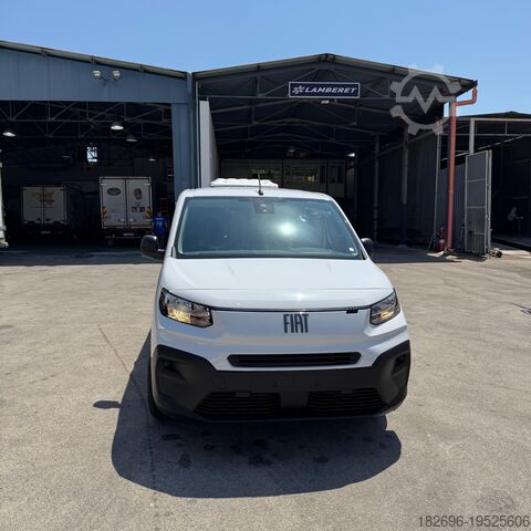 سيارة نقل مبردة FIAT furgone