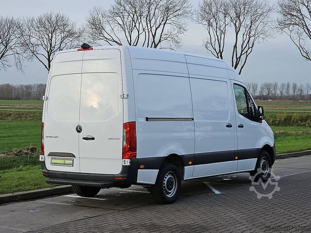 High-roof van MERCEDES-BENZ SPRINTER 316 L2H2 Navi RWD