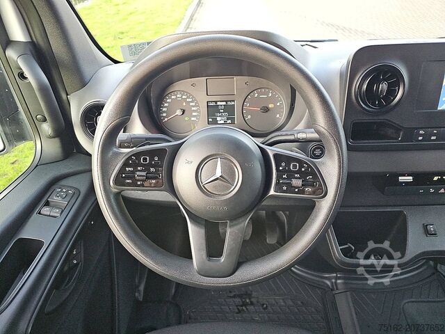 High-roof van MERCEDES-BENZ SPRINTER 316 L2H2 Navi RWD