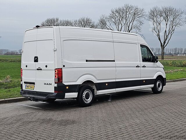 Stationvogn med højt tag M.A.N. TGE 3.140