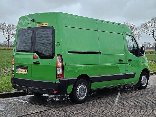 High-roof van RENAULT MASTER 2.3 DCI 130 L2H2