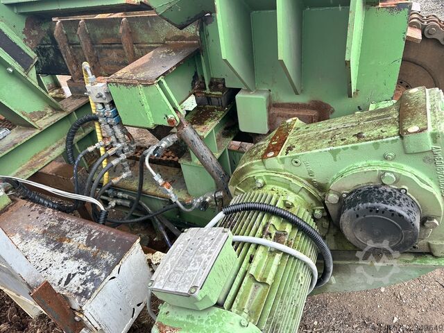 Acceptarea blocului de ridicare a palanului amortizat cu deflector  